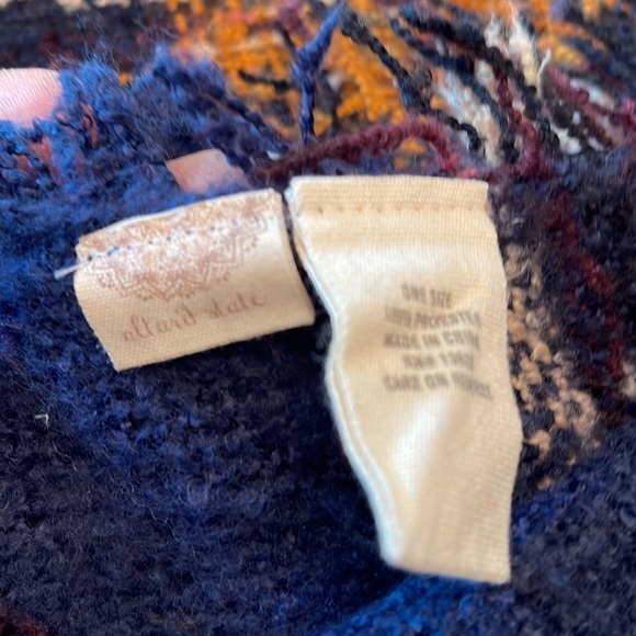 Altard state XL Blanket scarf - Picture 6 of 7